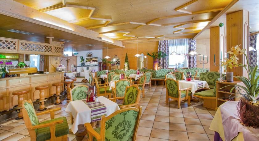 Sporthotel Tirolerhof Itter Bagian luar foto
