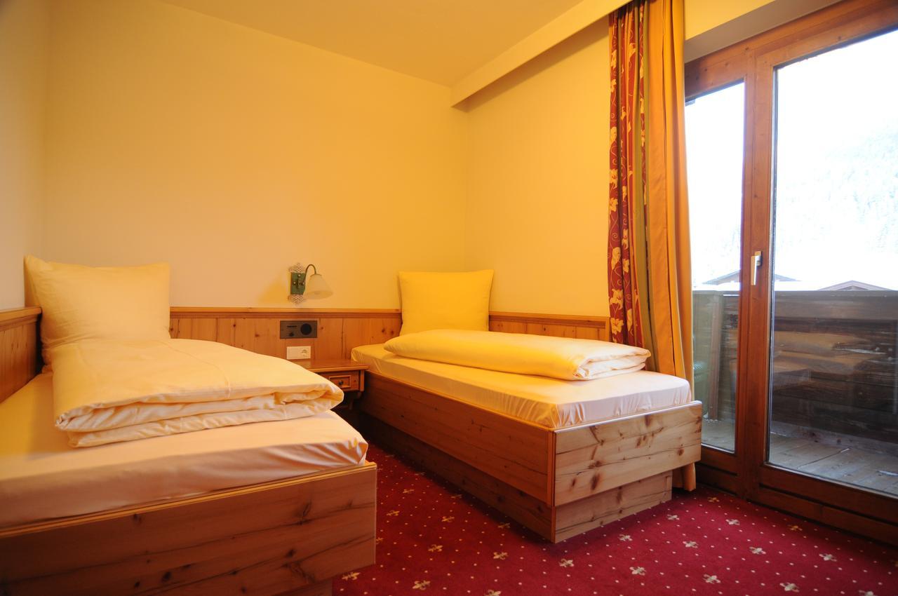 Sporthotel Tirolerhof Itter Bagian luar foto